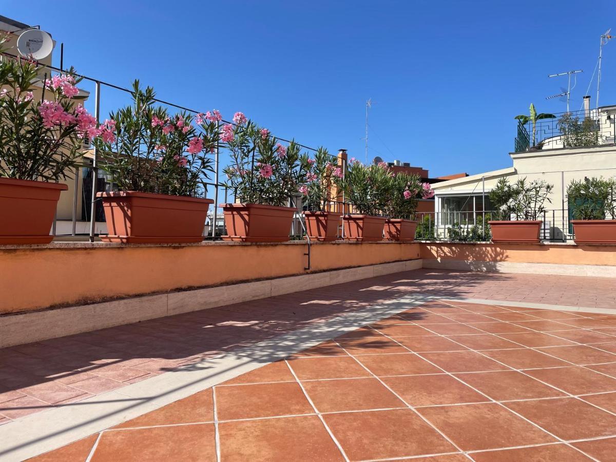 Little Aventino Bnb Rzym Zewnętrze zdjęcie