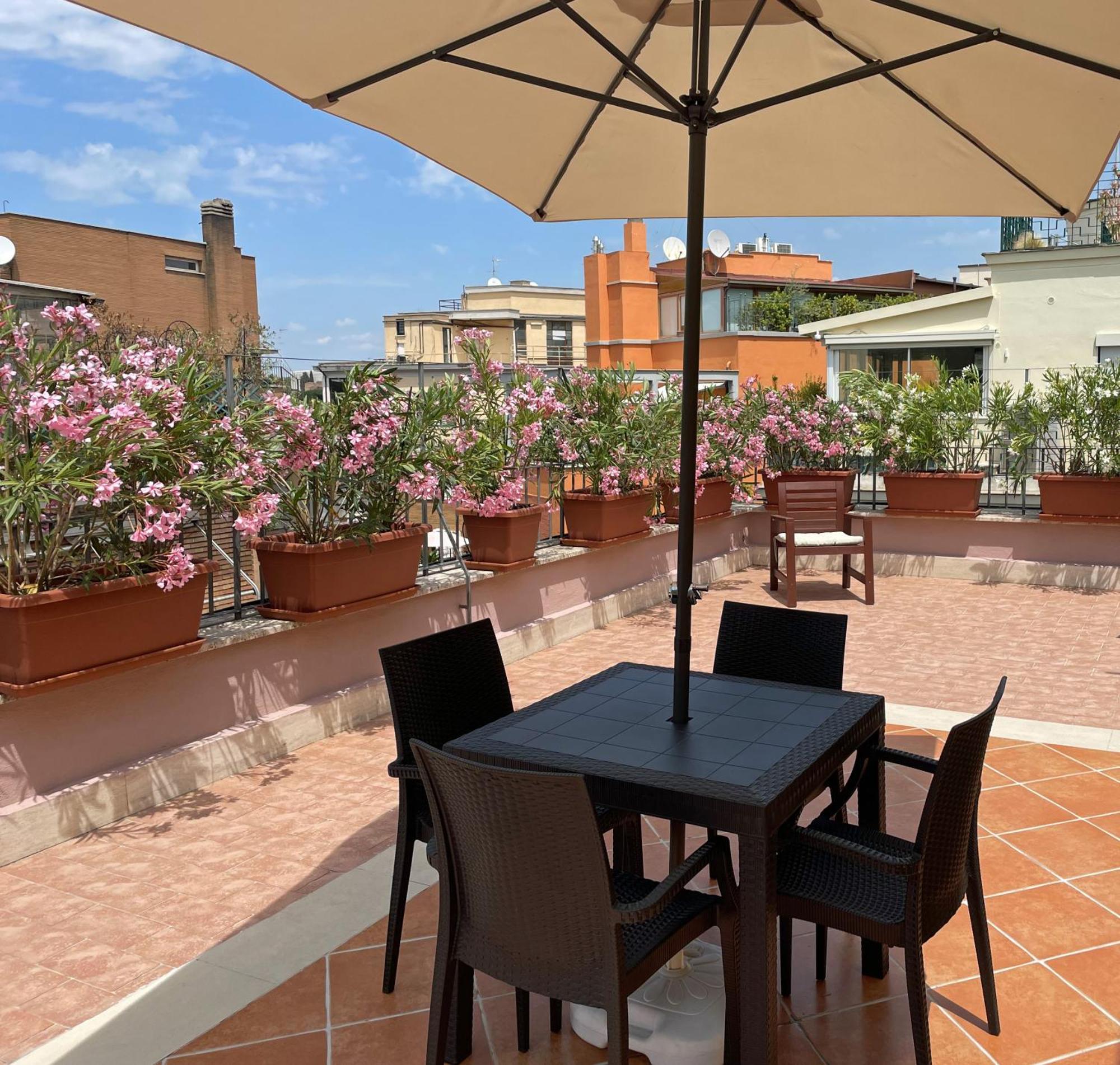 Little Aventino Bnb Rzym Zewnętrze zdjęcie